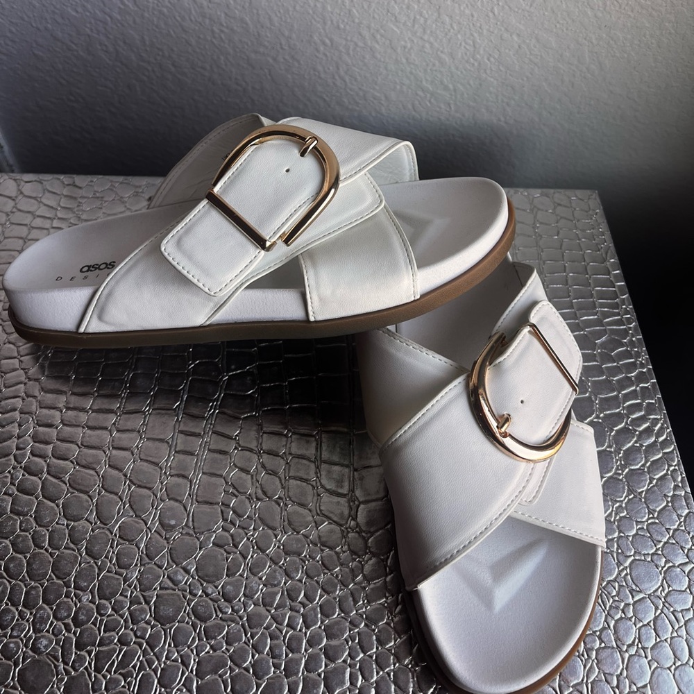 ASOS DESIGN wide  flash buckle  WHITE   SUMMER SANDAL BOAT PARTY ALL WHITE